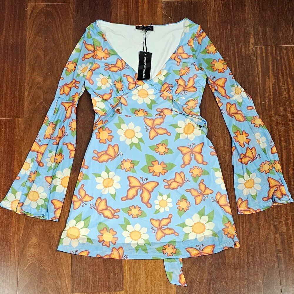 dELiA*s by Dolls Kill Small Mesh Bell Sleeve Babydoll Mini Dress - Picture 5 of 15